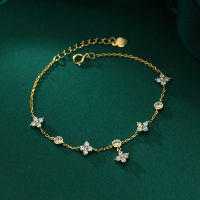 Four Leaf Gold Bracelet